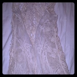 SOLD. Crossposted. Vintage Lace Razorback Tank Top